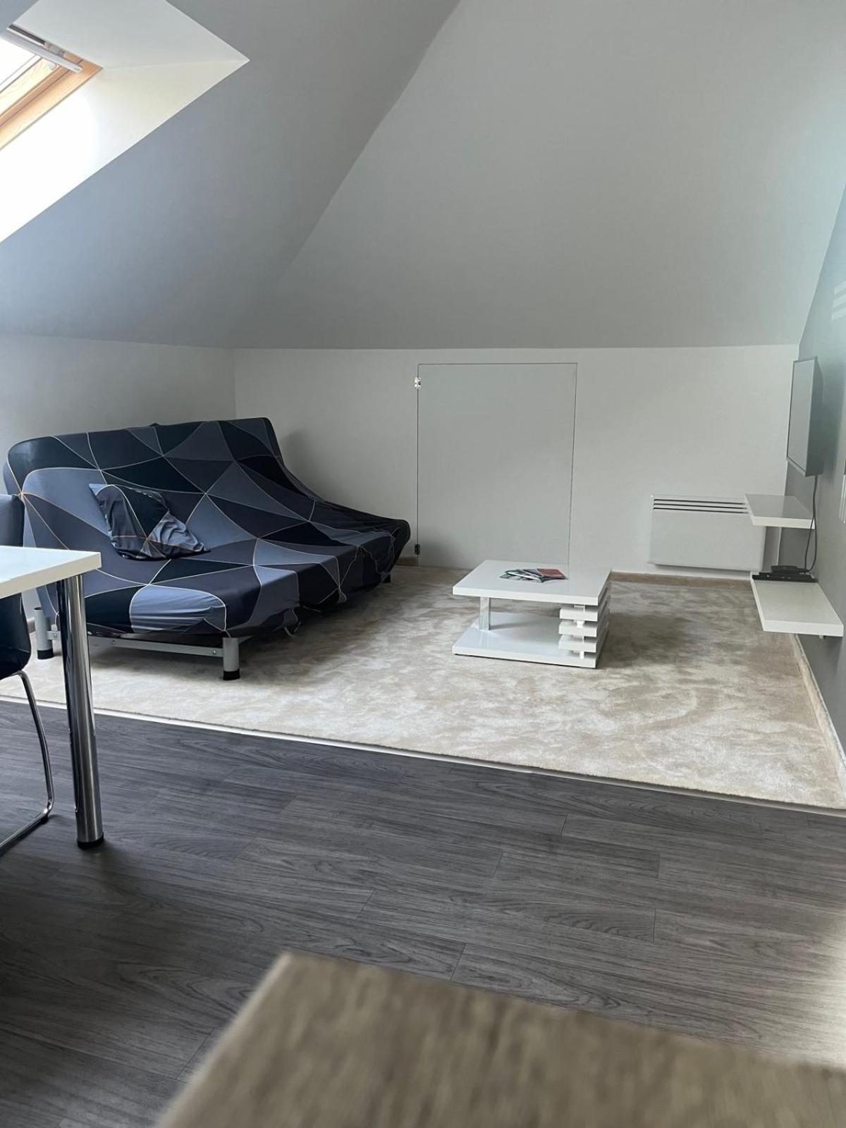Chill Apartman บูดาคาลาสซ์ ภายนอก รูปภาพ
